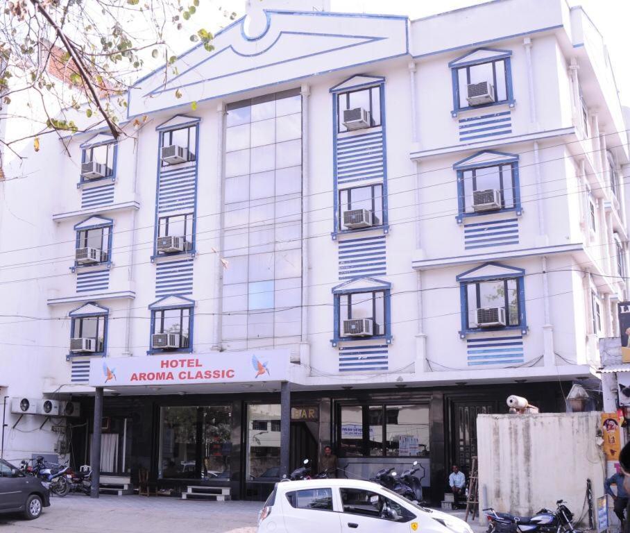 Hotel Aroma Classic Джайпур Екстериор снимка